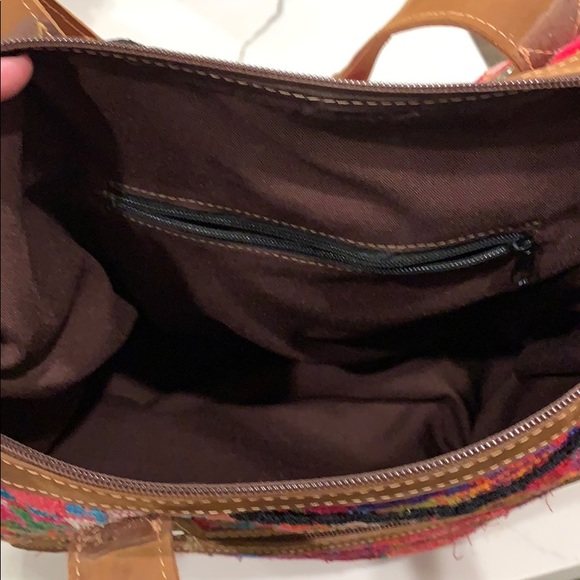 Handmade bag from Guatemala w/ bright colors - Picture 5 of 6